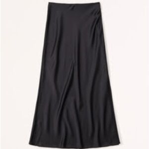 Abercrombie & Fitch | Classic Black Midi Skirt